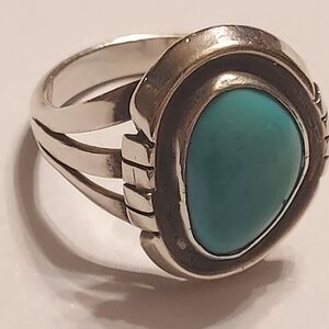 Navajo Sterling Silver Vintage Ring with Turquoise Stone